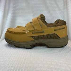 Worldwide Sportsman Tan Boat Shoes Men's Sz 10 Wide Adjust Strap